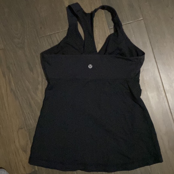 lululemon tank, built in bra, black, size 6 - Picture 2 of 3